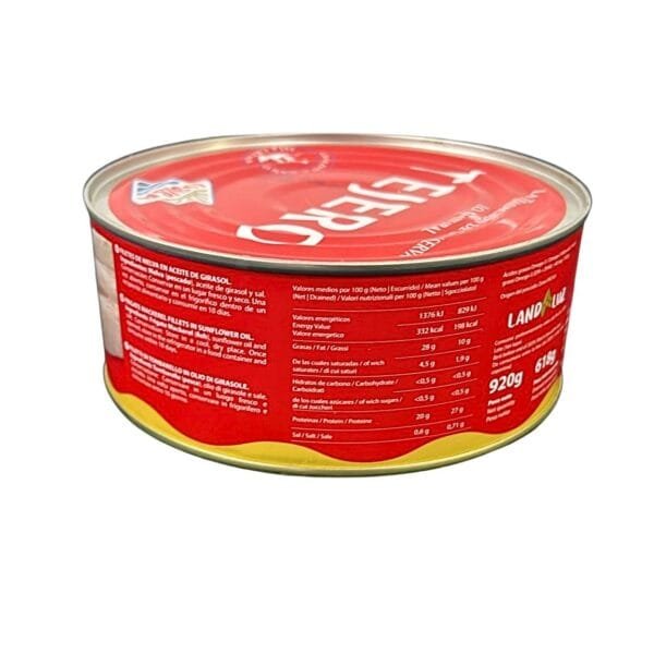 Presentación de melva en aceite de girasol Tejero en ensalada mediterránea conservas artesanas Huelva