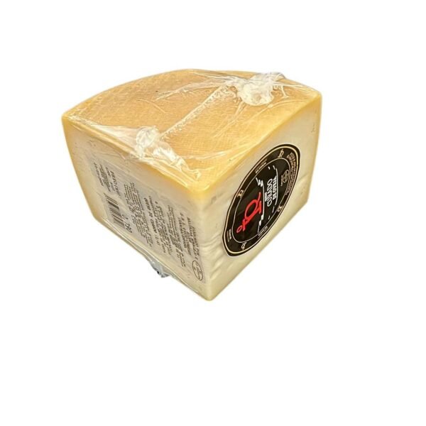 Queso Curado de Oveja - IQ-5 Mitad de queso de oveja curado IQ detalle textura