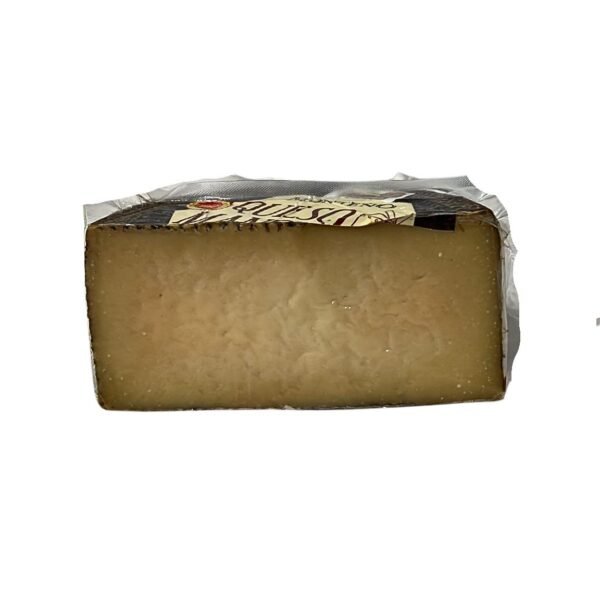 Cuña de queso manchego viejo D.O.P. Monteño oveja manchega