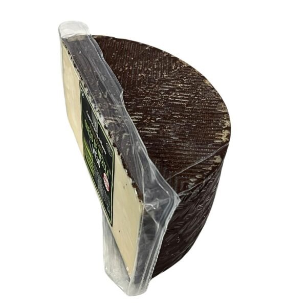 Media pieza de queso mezcla Capricho Castellano madurado en bodega